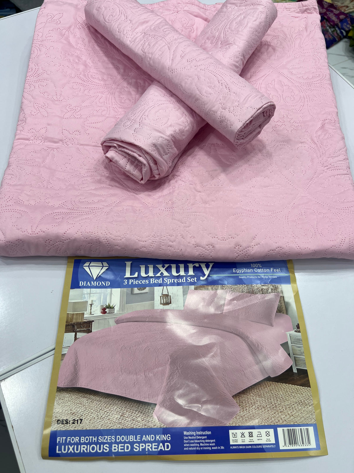 Diamond Luxury bedspread set