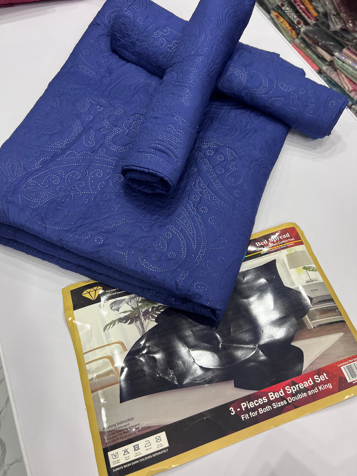 Diamond Luxury bedspread set